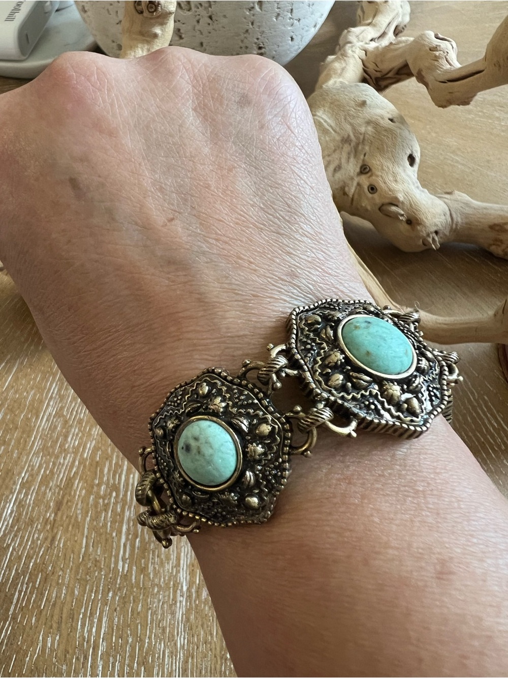 Lucky Brand Turquoise like & Gold Ornate Link Bracelet